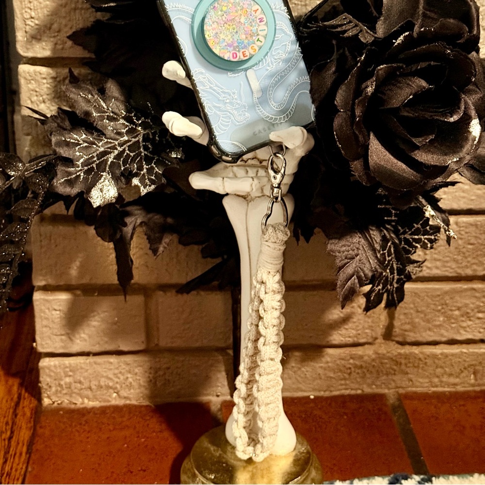Handmade phone wristlet strap with case card!